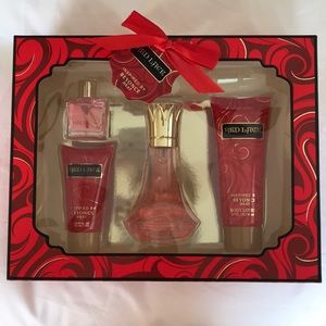 Red Lace inspired by a Beyoncé Heat